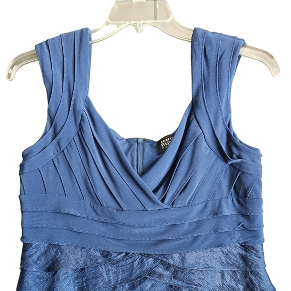Adrianna Papell Blue Sleeveless Tiered, Pleated Metallic Cocktail dress, size 14 - Picture 2 of 10